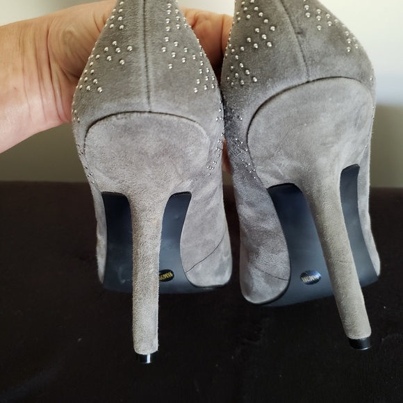 BCBGENERATION Grey faux suade Heels.9.5M - Picture 4 of 7